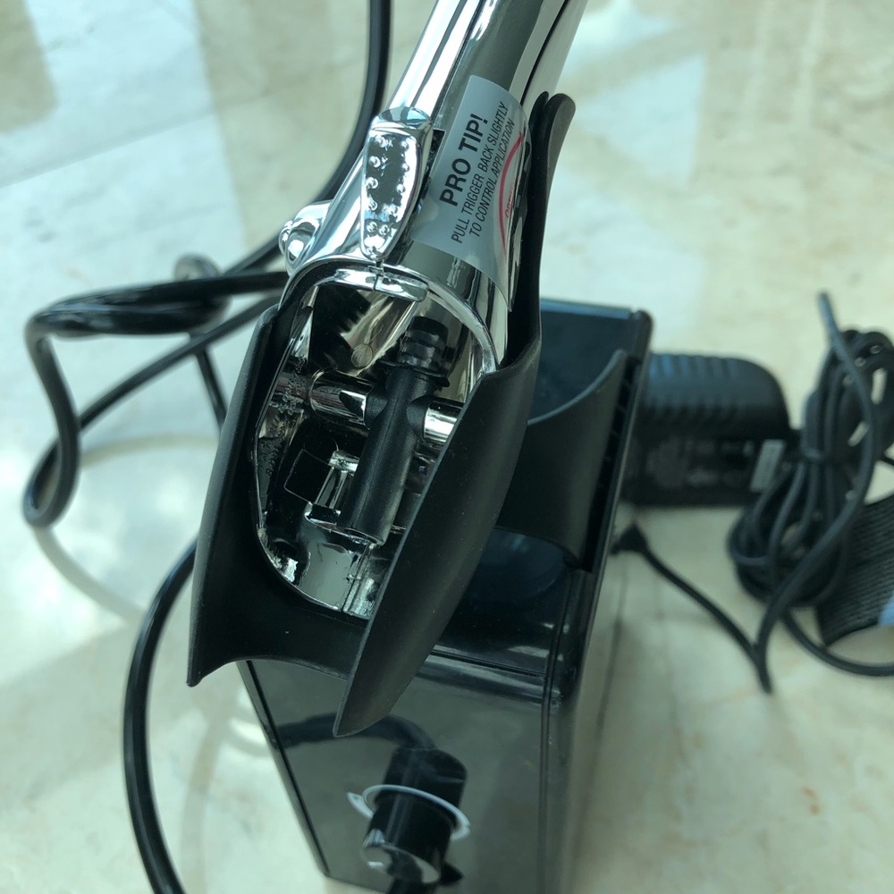 TEMPTU Airbrush makeup system - Picture 4 of 7